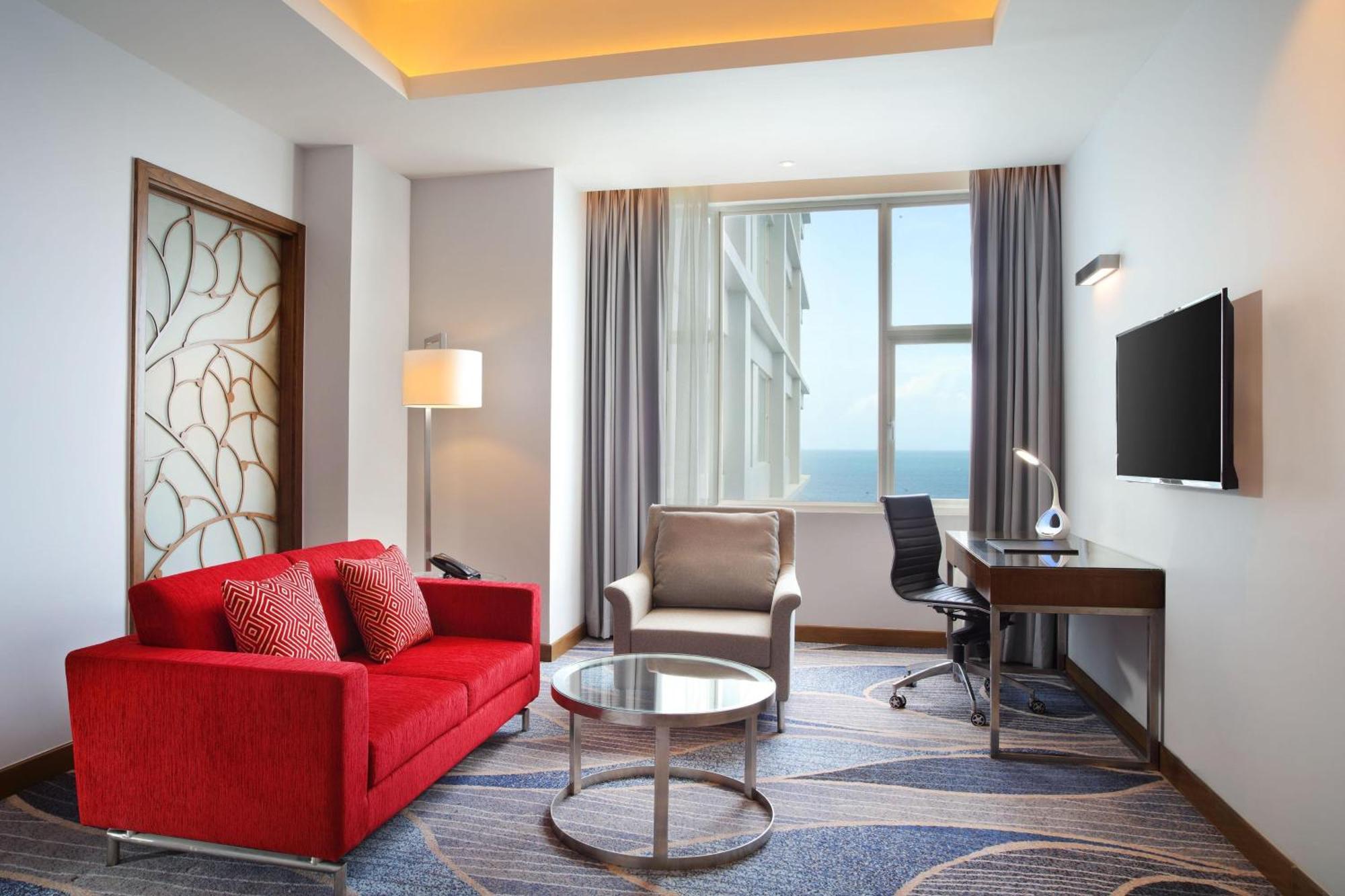 Four Points By Sheraton Manado Exteriör bild