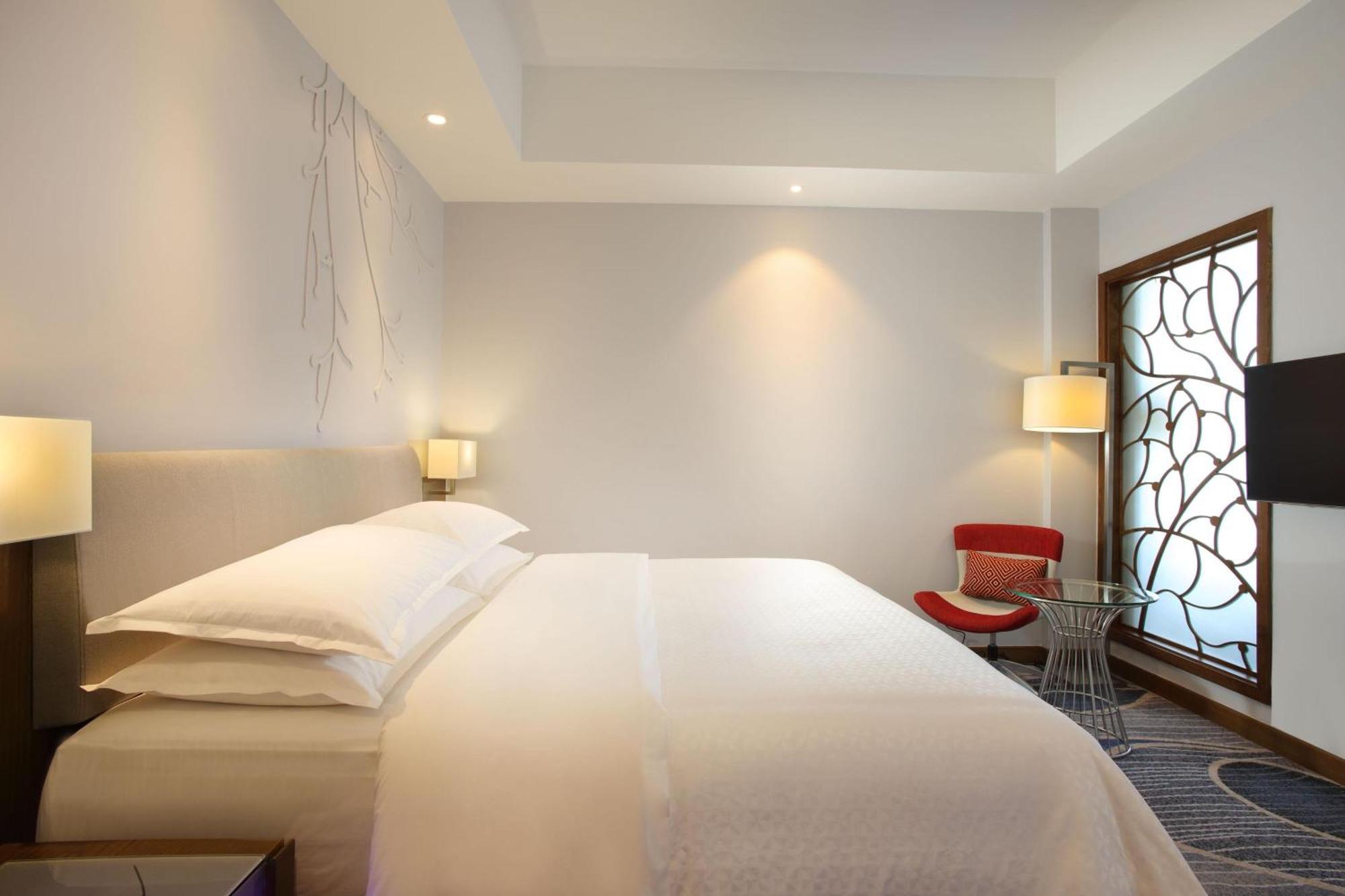 Four Points By Sheraton Manado Exteriör bild