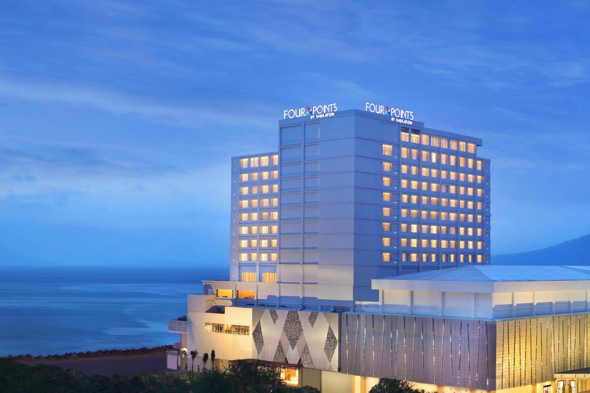Four Points By Sheraton Manado Exteriör bild